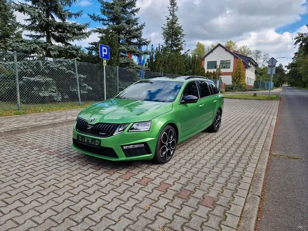 Gebraucht Skoda Octavia RS 184 PS (135 kW) 2019 Grün Kombi