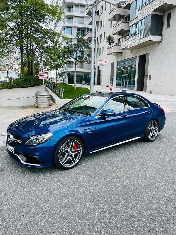 Blau Gebraucht 2015 Mercedes C63S AMG AMG Limousine | 45.000 € (Etwas zu teuer) - Bild 1/4