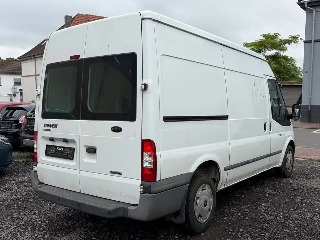 Gebraucht Ford Transit Trend 101 PS (74 kW) 2012 Weiß Pickup