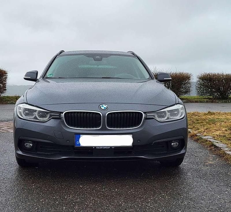 Używany BMW 320 Advantage 163 KM (119 kW) 2018 Szary Kombi
