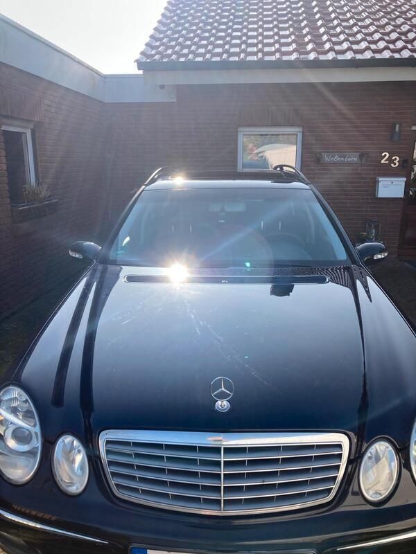 Blau Gebraucht 2005 Mercedes E320 Kombi | 6.990 € (Etwas zu teuer) - Bild 1/4