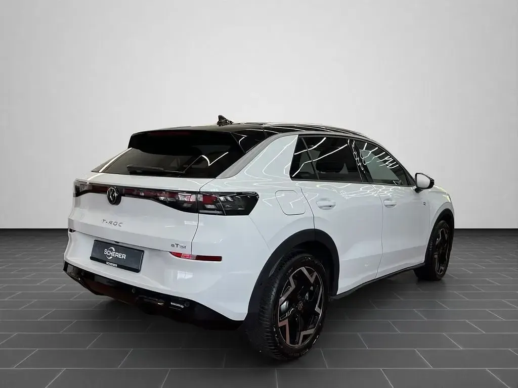 Gebraucht VW T-Roc R-line 150 PS (110 kW) 2026 Wolf grey metallic (metallic) SUV