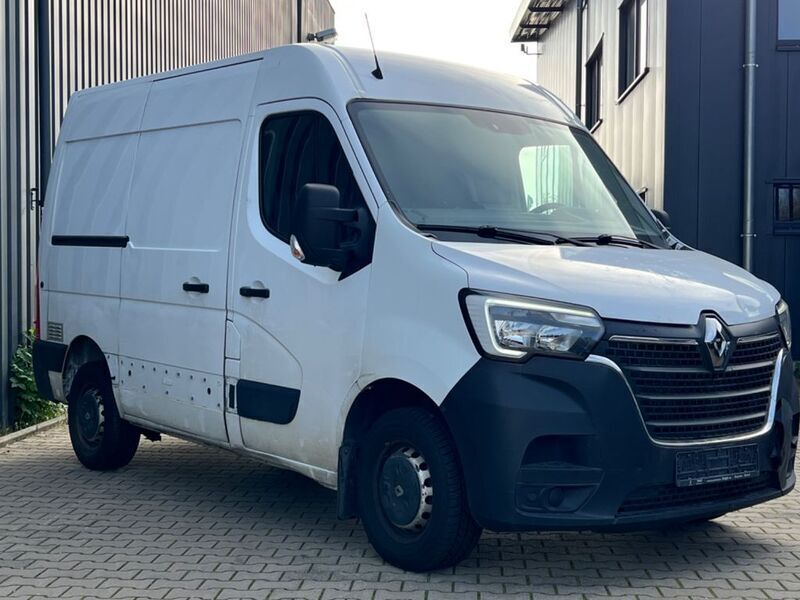 Second-hand Renault Master 135 CP (99 kW) 2020 Alb Van