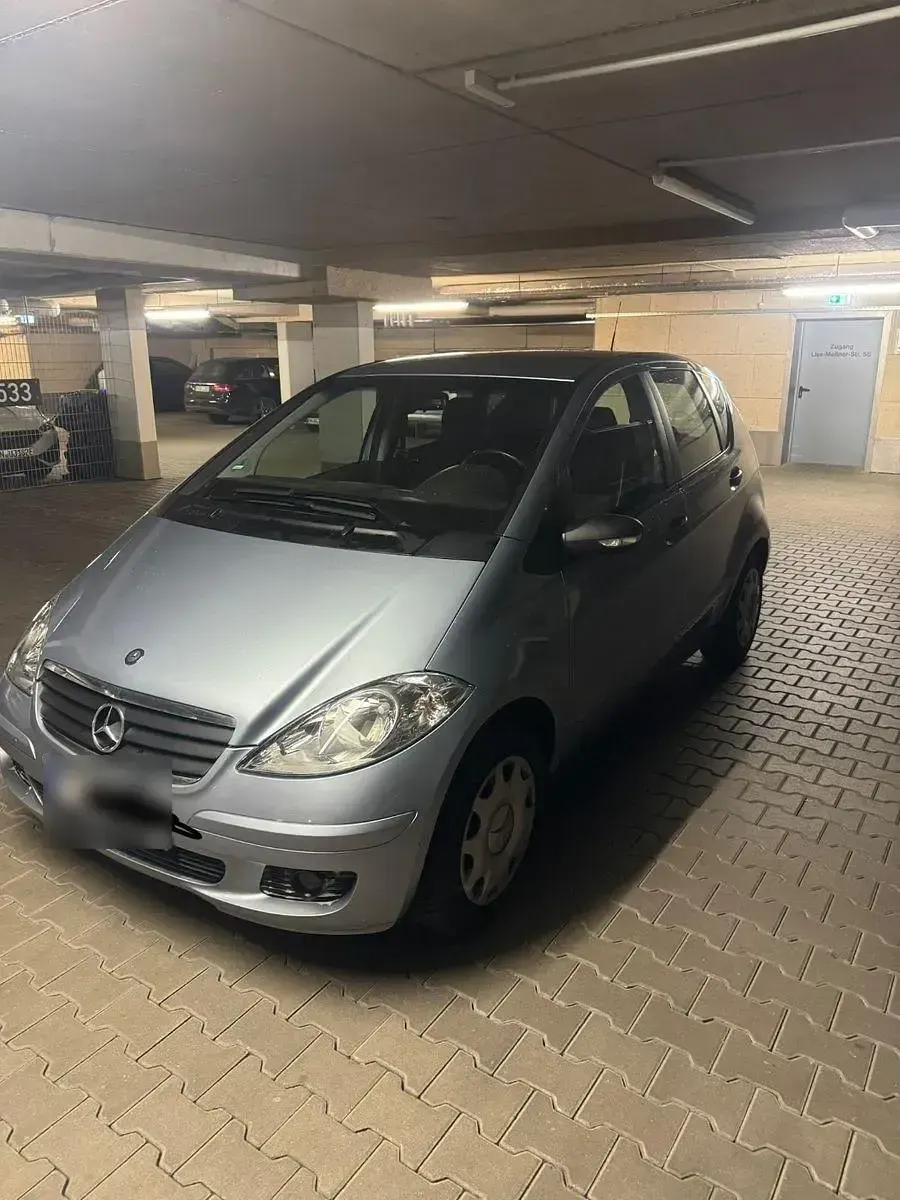 Gebraucht Mercedes A150 Elegance 95 PS (69 kW) 2004 Silber Van / Kleinbus