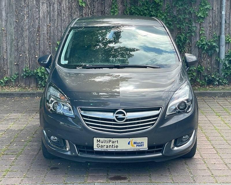 Grau Gebraucht 2016 Opel Meriva Active Van / Kleinbus | 9.999 € (Fairer Preis) - Bild 1/4