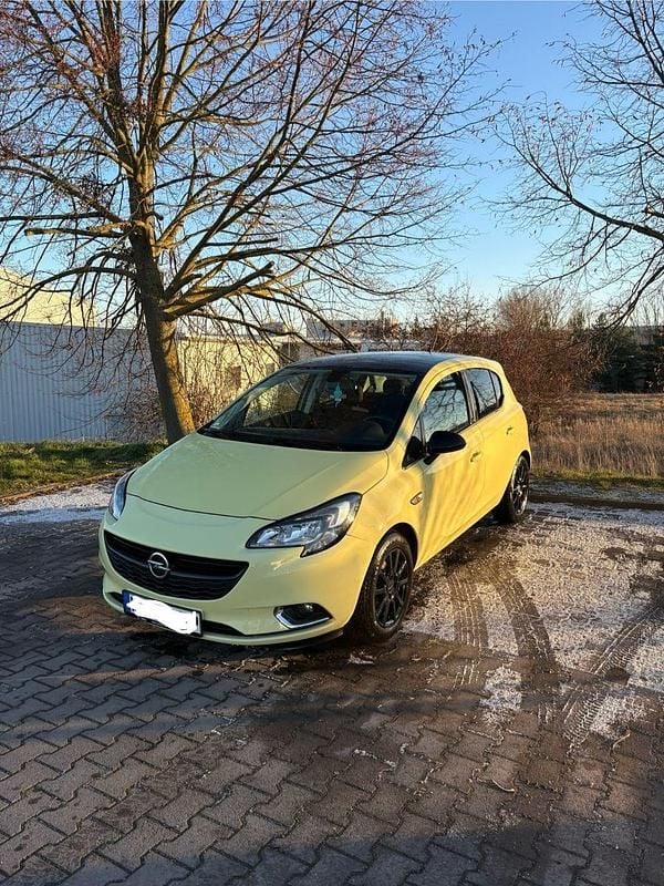 Gebraucht Opel Corsa Color Edition 101 PS (74 kW) 2015 Gelb Kleinwagen