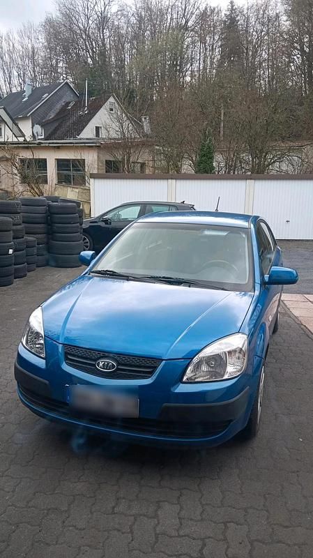 Gebraucht Kia Rio 110 PS (80 kW) 2006 Blau Kleinwagen