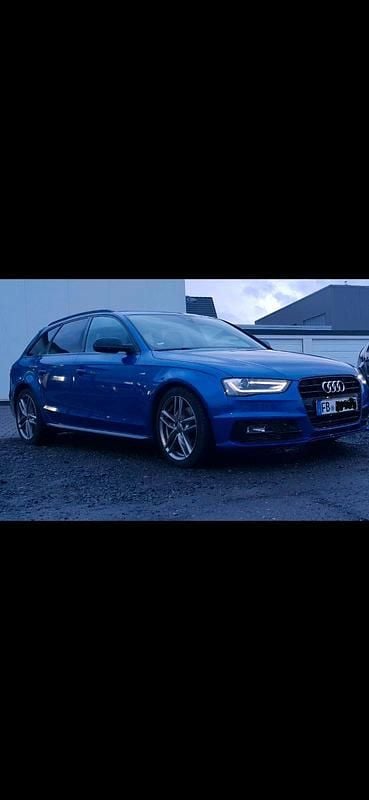 Gebraucht Audi A4 Competition 170 PS (125 kW) 2015 Blau Kombi
