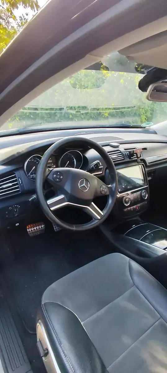 Gebraucht Mercedes R350 265 PS (194 kW) 2012 Schwarz Kombi