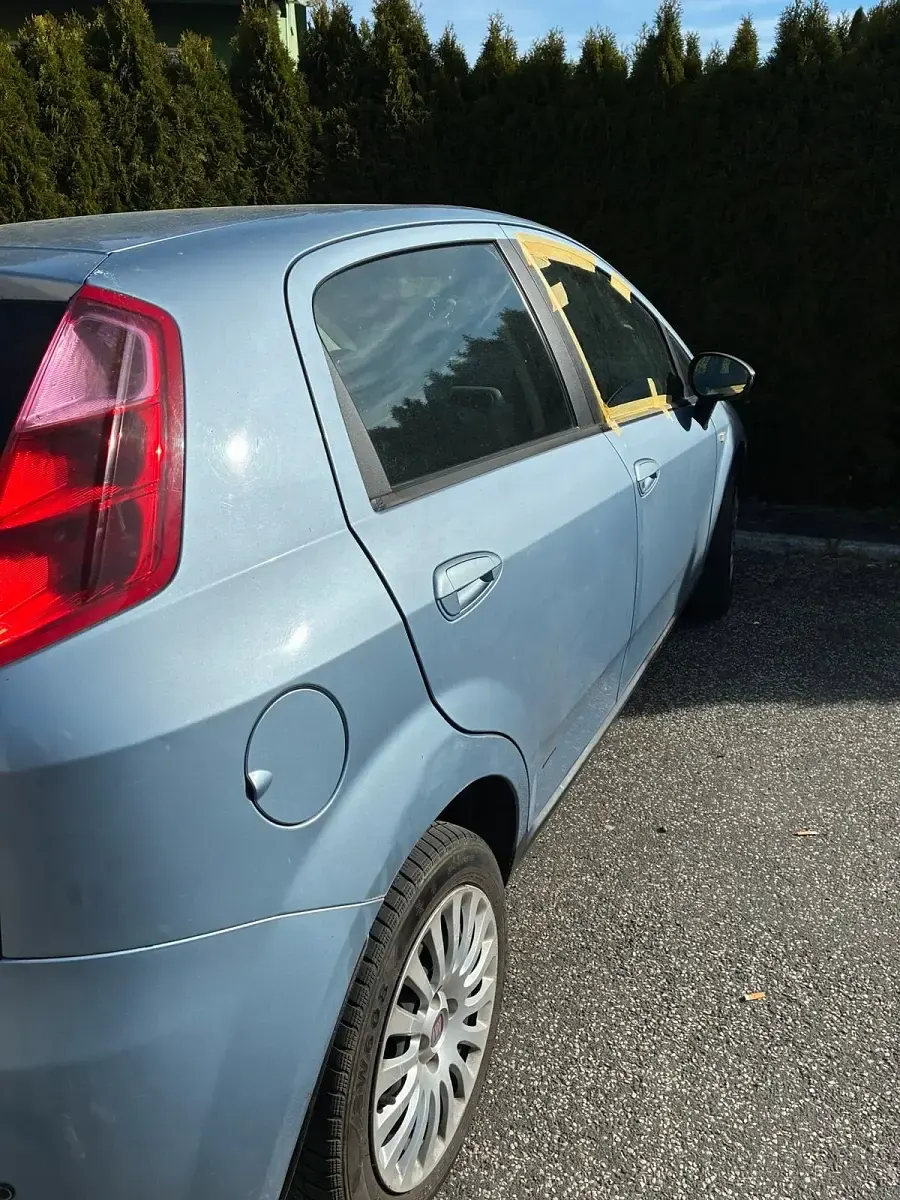 Gebraucht Fiat Punto 77 PS (56 kW) 2006 Blau Kleinwagen