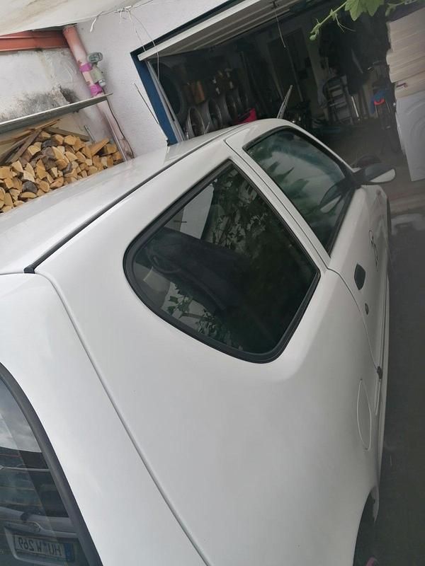 Weiß Gebraucht 2000 Fiat Seicento Kleinwagen | 2.000 € (Etwas zu teuer) - Bild 1/4