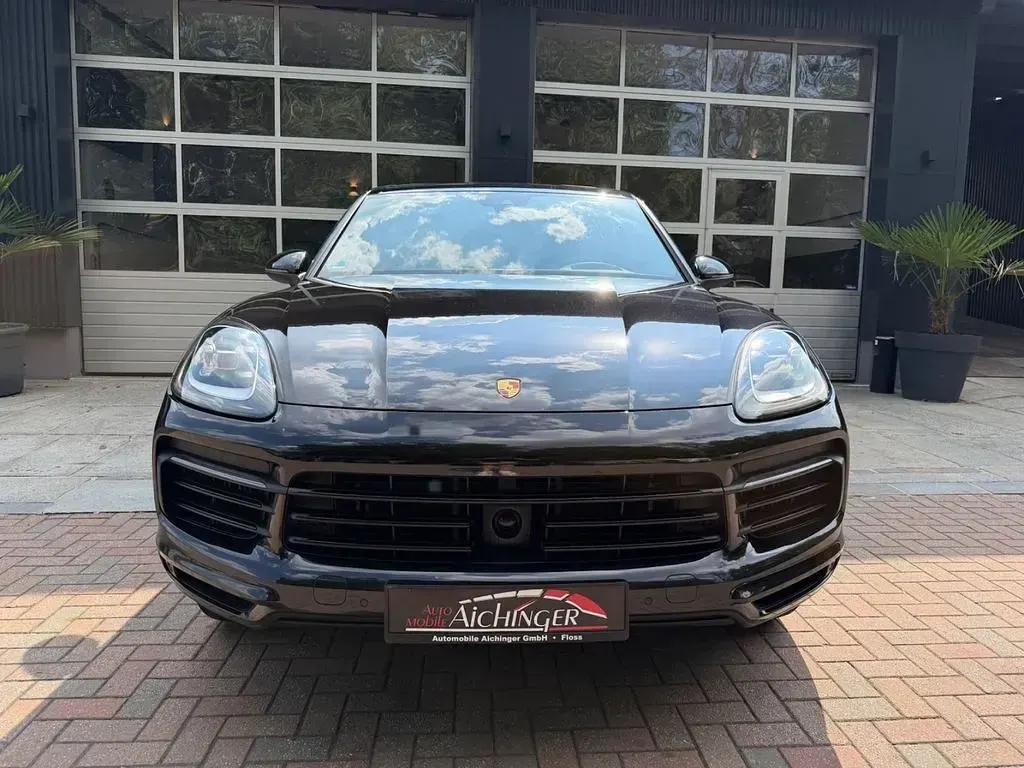 Gebraucht Porsche Cayenne S Chrono 441 PS (324 kW) 2020 Schwarz SUV
