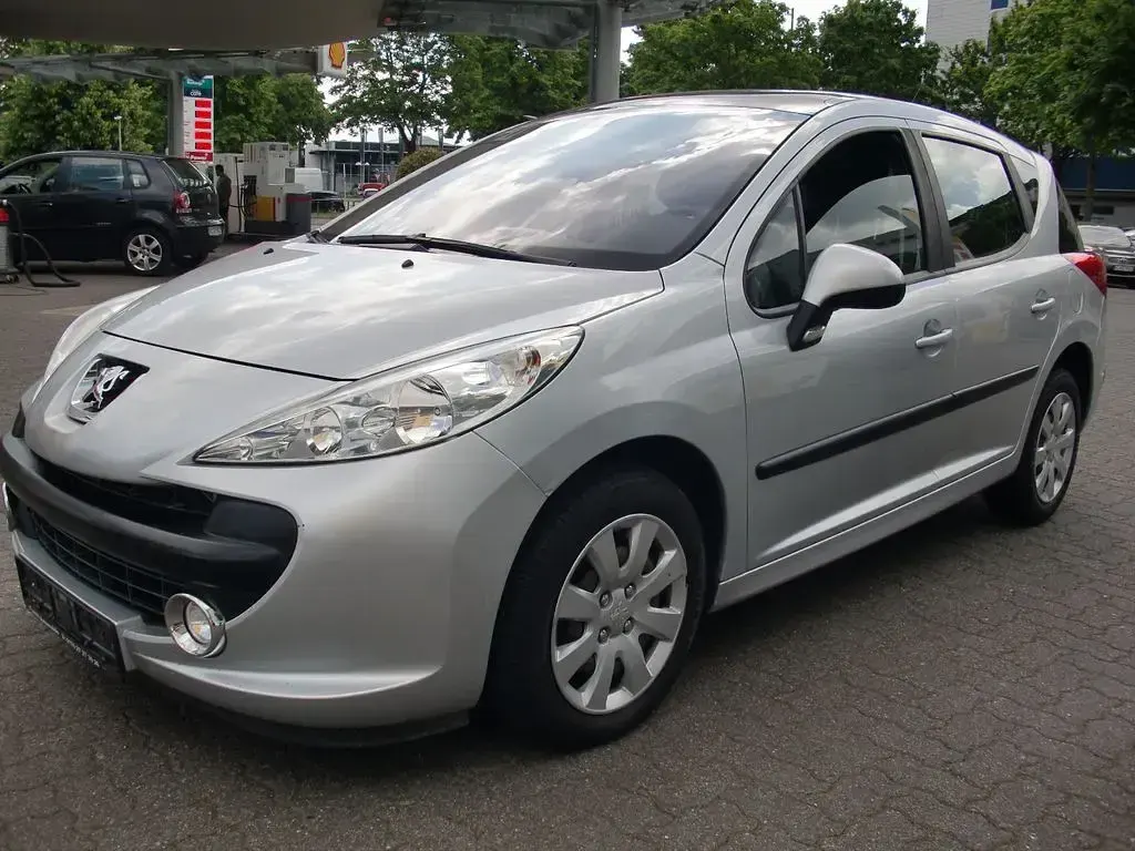 Gebraucht Peugeot 207 Premium 120 PS (88 kW) 2009 Silber Kombi