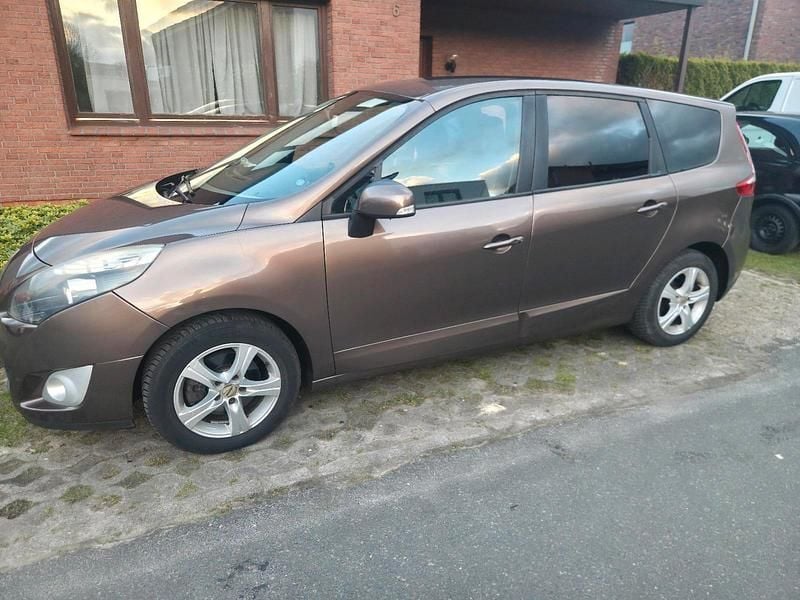 Second-hand Renault Mégane 131 CP (96 kW) 2011 Maro Monovolum