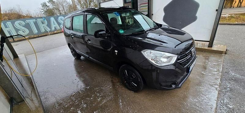 Gebraucht Dacia Lodgy Comfort 102 PS (75 kW) 2019 Schwarz Van / Kleinbus