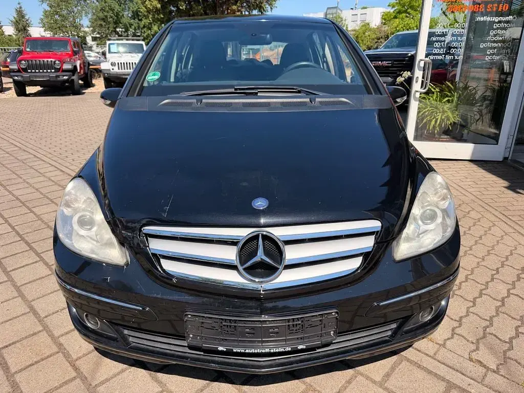 Gebraucht Mercedes B170 116 PS (85 kW) 2008 Kosmosschwarz  metalliclack Van / Kleinbus