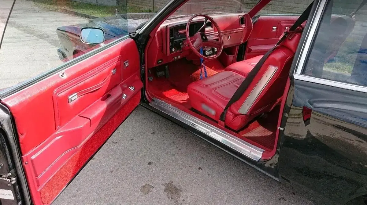 Gebraucht Chevrolet Monte Carlo 150 PS (110 kW) 1978 Schwarz Coupé