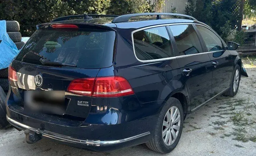 Gebraucht VW Passat Trendline 140 PS (102 kW) 2011 Blau Kombi