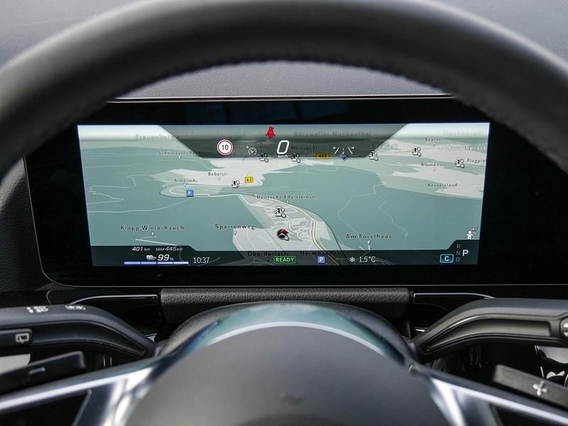 Gebraucht Mercedes EQA300 Progressive 123 kW (168 PS) 2024 Unilack polarweiß SUV