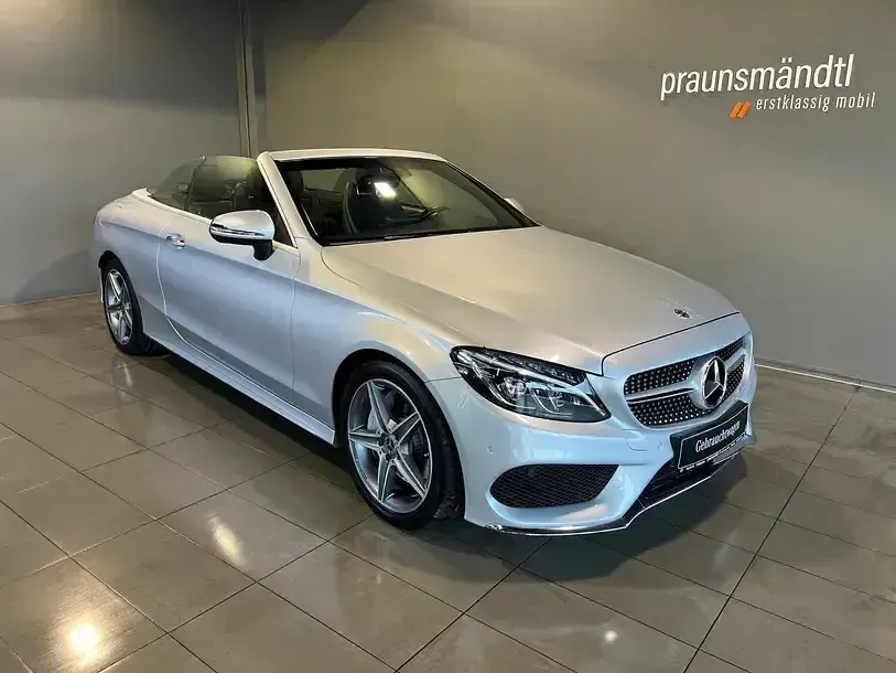 Gebraucht Mercedes C300 AMG 245 PS (180 kW) 2017 Iridiumsilber Cabrio