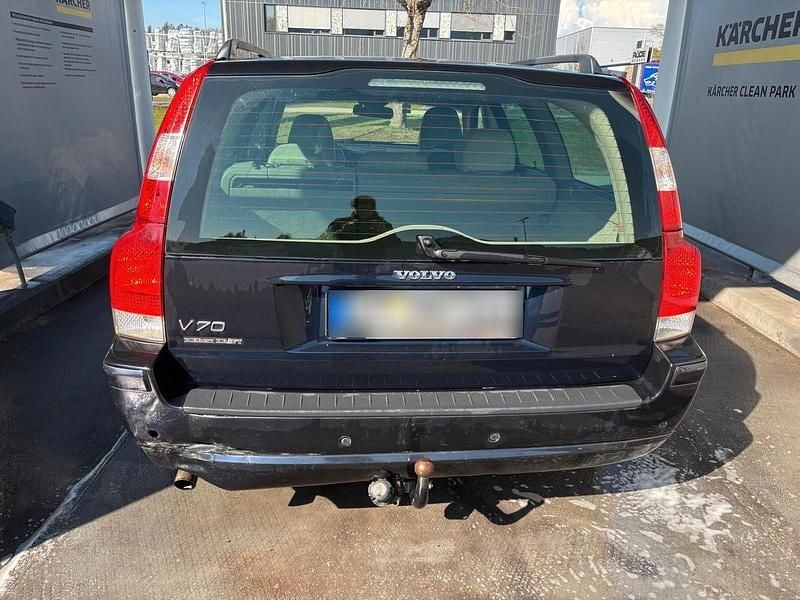 Używany Volvo V70 170 KM (125 kW) 2004 Niebieski Kombi