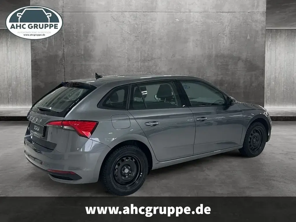Gebraucht Skoda Scala Essence 116 PS (85 kW) 2024 Grau Kleinwagen