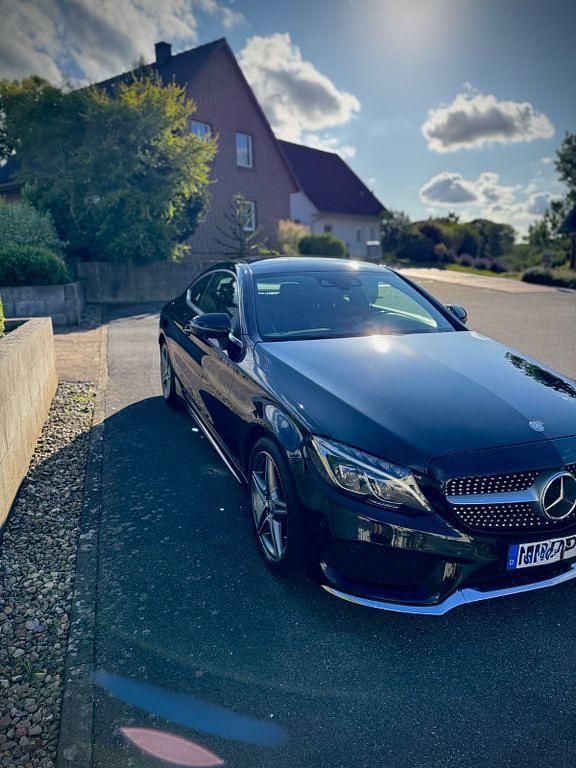 Gebraucht Mercedes C300 AMG line 245 PS (180 kW) 2016 Schwarz Coupé