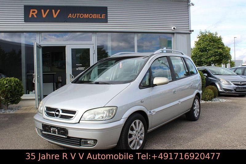 Silber Gebraucht 2004 Opel Zafira Elegance Van / Kleinbus | 2.777 € (Teuer) - Bild 1/4