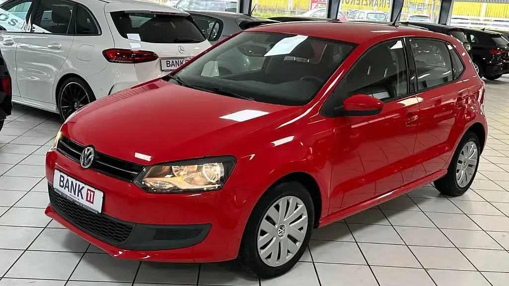 Gebraucht VW Polo Comfortline 86 PS (63 kW) 2013 Flashrot Kleinwagen