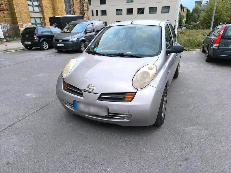 Silber Gebraucht 2004 Nissan Micra Kleinwagen | 399 € (Superpreis) - Bild 1/4