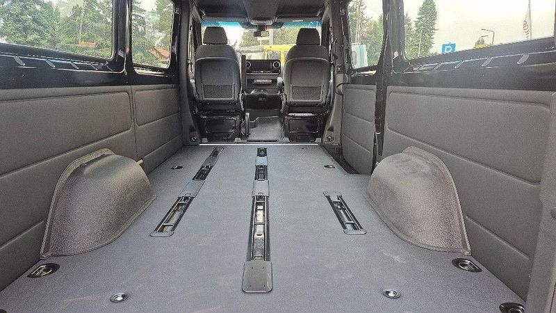 Neu Mercedes Sprinter 190 PS (139 kW) 2025 Schwarz Van