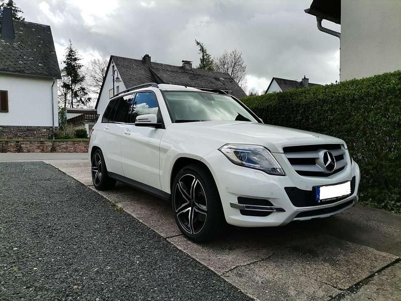 Gebraucht Mercedes GLK220 170 PS (125 kW) 2014 Weiß SUV