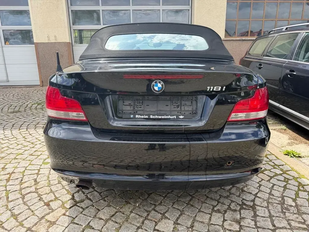 Gebraucht BMW 118 Cabriolet Advantage 143 PS (105 kW) 2010 Schwarz Cabrio