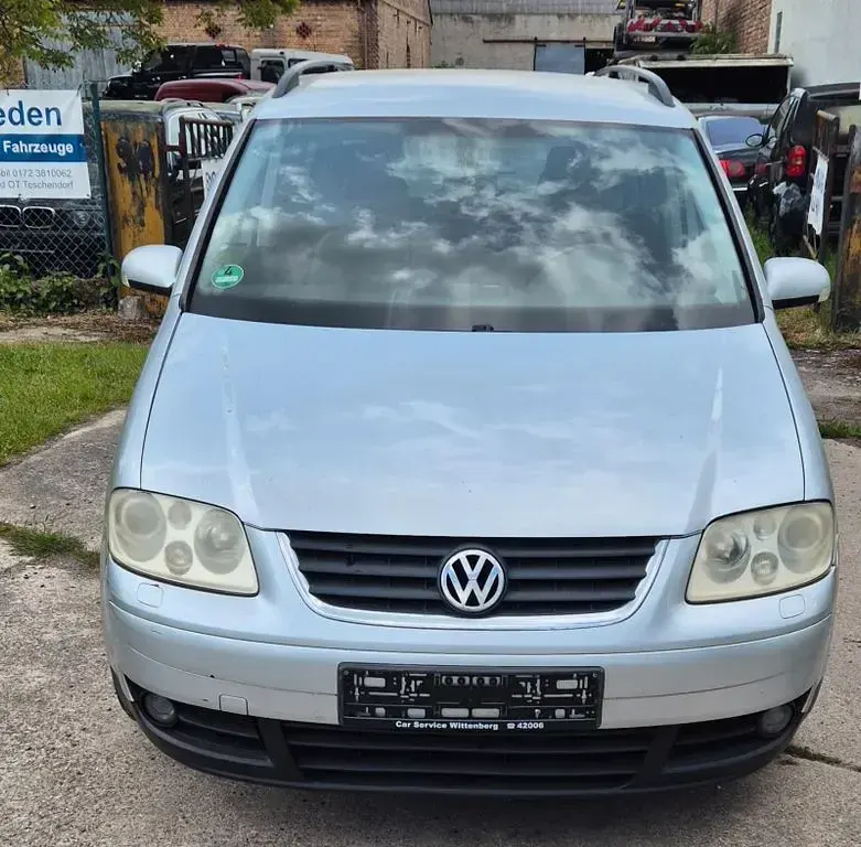 Gebraucht VW Touran Trendline 140 PS (102 kW) 2004 Silber Van / Kleinbus