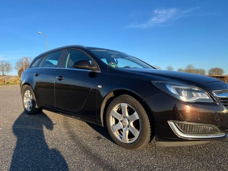 Gebraucht Opel Insignia Sport 170 PS (125 kW) 2015 Braun Kombi