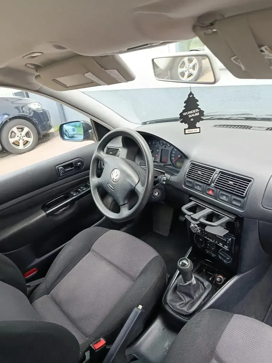 Gebraucht VW Golf IV Edition 103 PS (75 kW) 2001 Schwarz Limousine