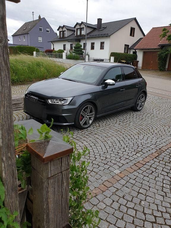 Gebraucht Audi S1 Sportback Ambiente 231 PS (169 kW) 2016 Grau Kleinwagen