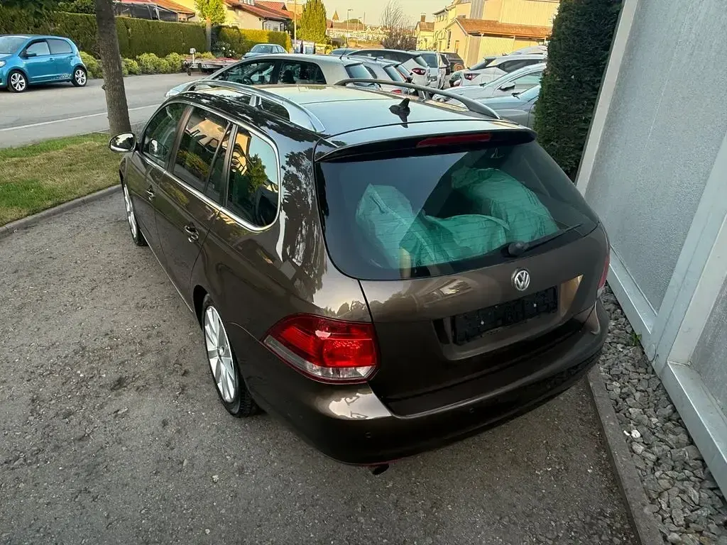 Gebraucht VW Golf VI 105 PS (77 kW) 2010 Braun Kleinwagen