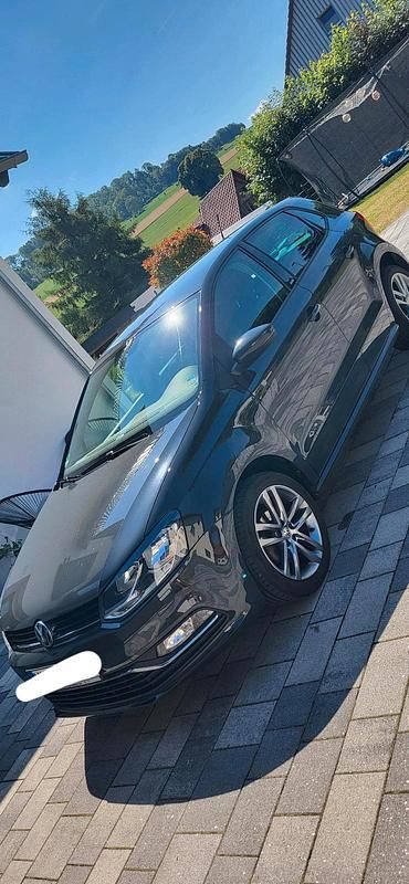 Grau Gebraucht 2017 VW Polo Allstar Kleinwagen | 9.450 € (Guter Preis) - Bild 1/4