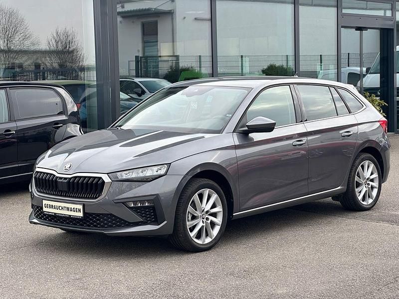 Gebraucht Skoda Scala Selection 150 PS (110 kW) 2024 Grau Kleinwagen