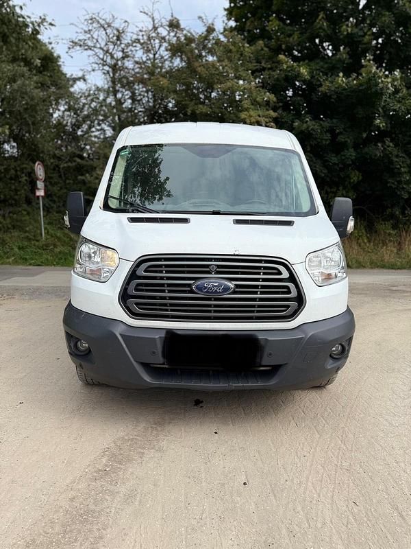 Weiß Gebraucht 2018 Ford Transit Van / Kleinbus | 5.999 € (Superpreis) - Bild 1/4