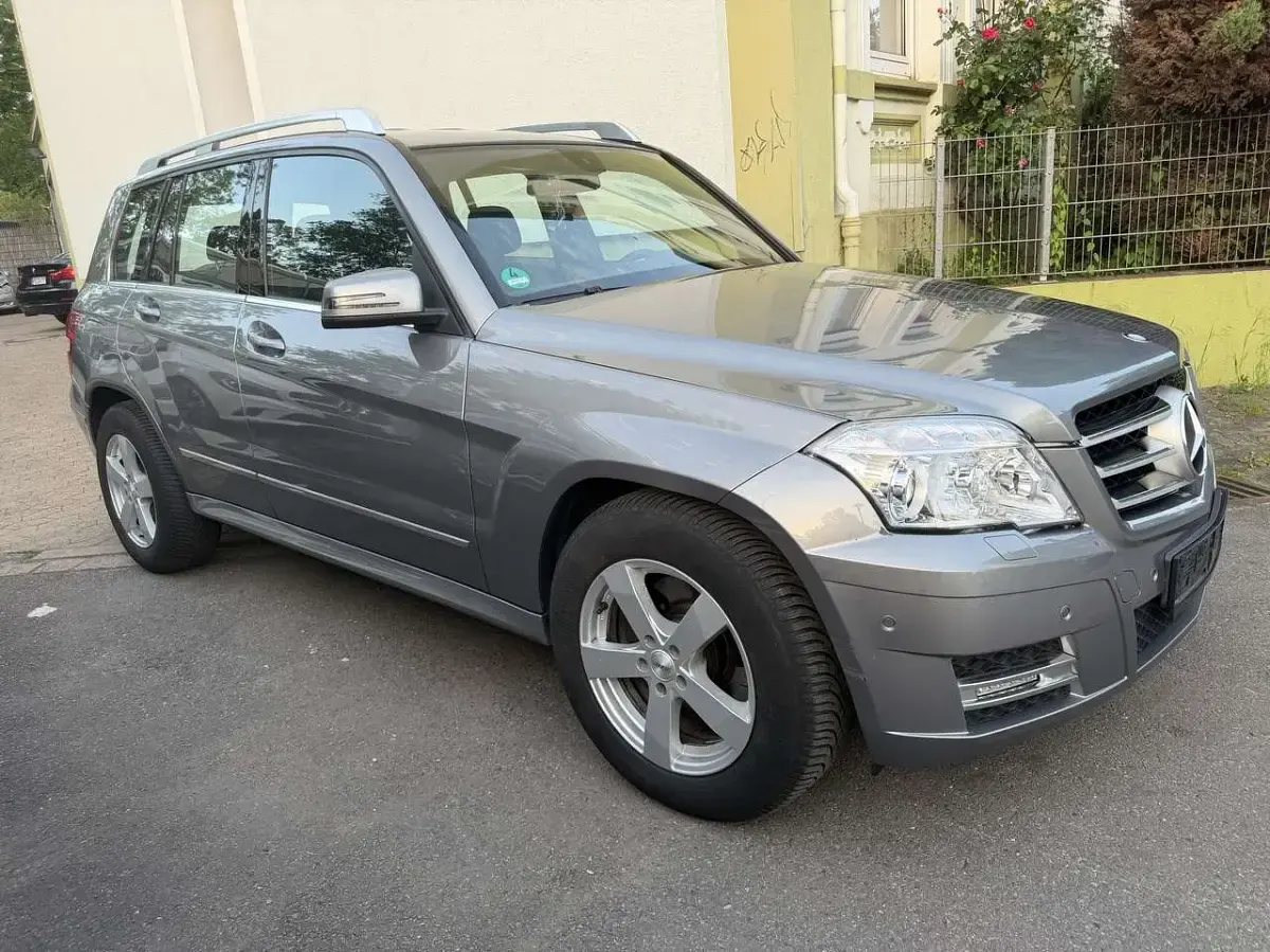 Gebraucht Mercedes GLK200 143 PS (105 kW) 2011 Palladiumsilber  metalliclack SUV