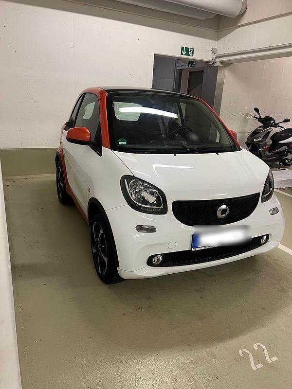 Orange Gebraucht 2016 Smart ForTwo Coupé Basis Kleinwagen | 9.500 € (Guter Preis) - Bild 1/4