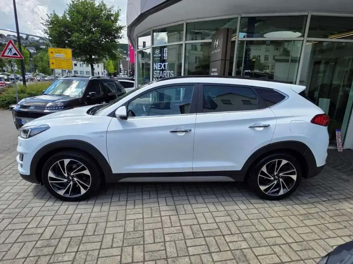 Gebraucht Hyundai Tucson Premium 185 PS (136 kW) 2019 Polar white SUV