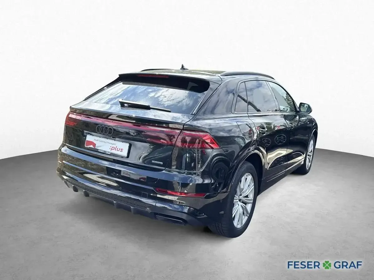 Gebraucht Audi Q8 S-Line 286 PS (210 kW) 2025 Schwarz SUV