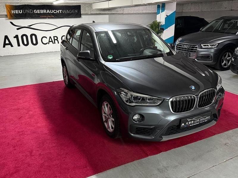 Grau Gebraucht 2019 BMW X1 Advantage SUV | 19.499 € (Fairer Preis) - Bild 1/4