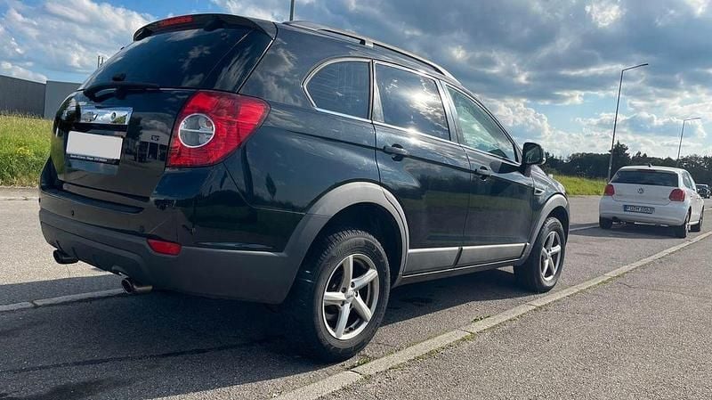 Gebraucht Chevrolet Captiva LT 163 PS (119 kW) 2011 Schwarz SUV