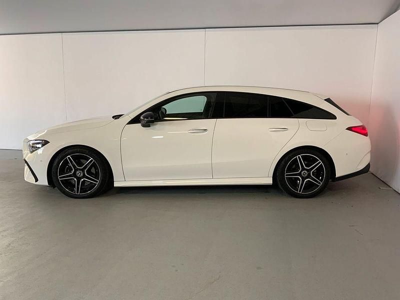 Gebraucht Mercedes CLA200 AMG 150 PS (110 kW) 2024 Unilack polarweiß Limousine