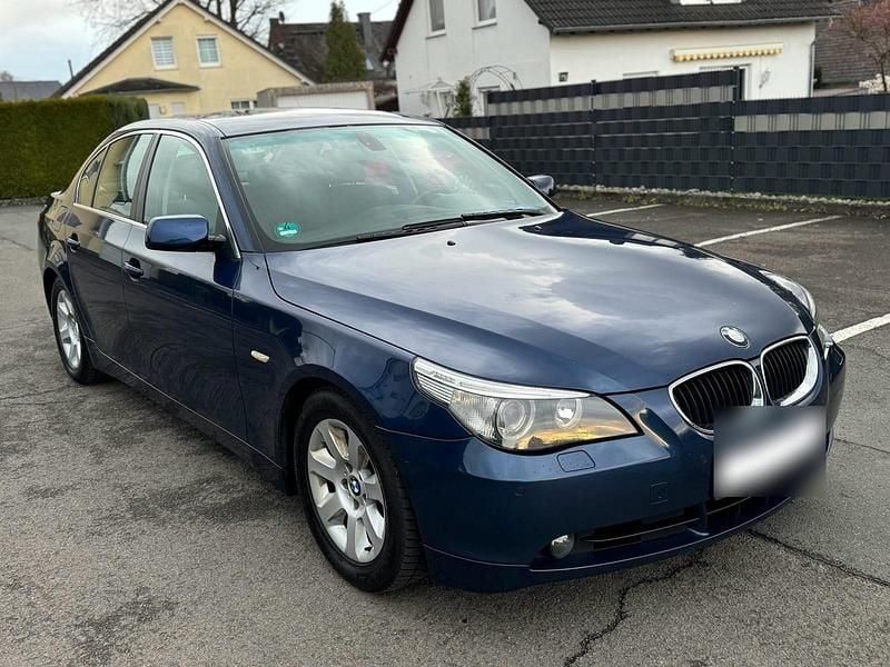 Gebraucht BMW 525 192 PS (141 kW) 2004 Blau Limousine