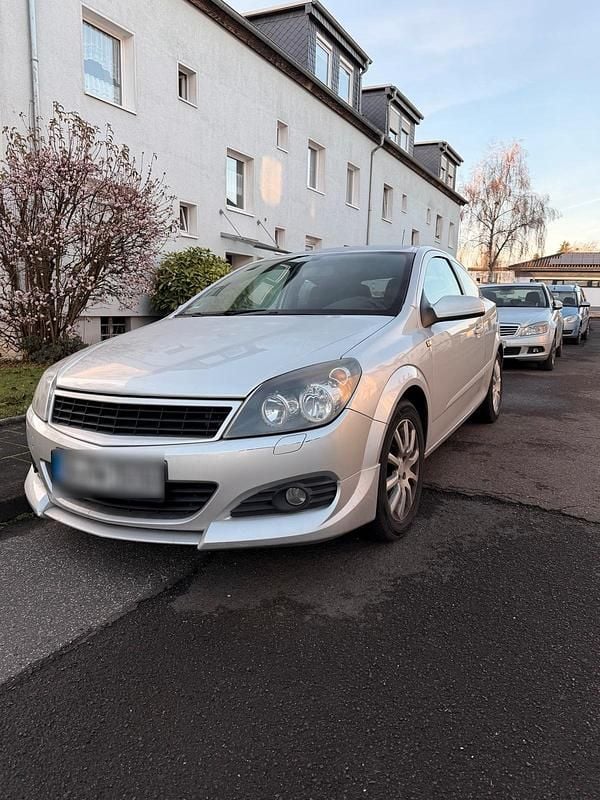 Gebraucht Opel Astra GTC 116 PS (85 kW) 2005 Silber Coupé